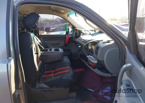 2013 Chevrolet Silverado 1500 Work Truck z USA, uszkodzony, nr VIN 1GCNCPEX0DZ125609